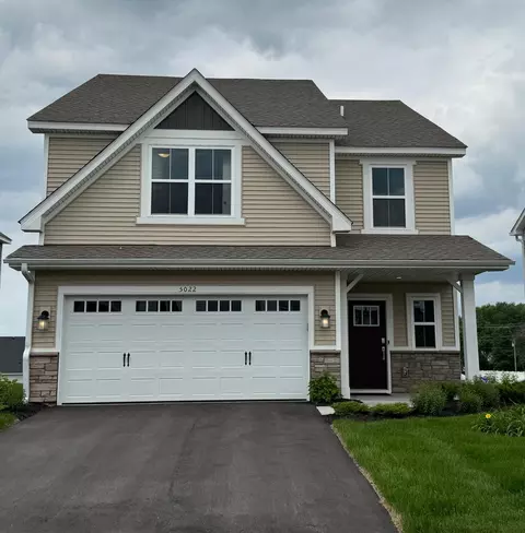 5022 Useppa Trl, Woodbury, MN 55129