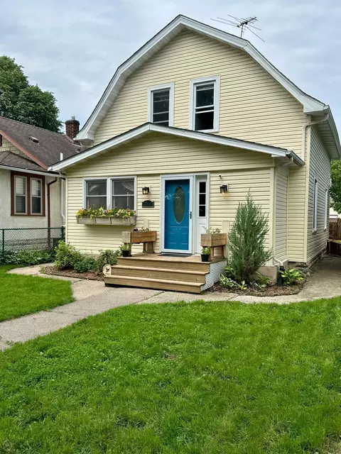 3554 35th Ave S, Minneapolis, MN 55406