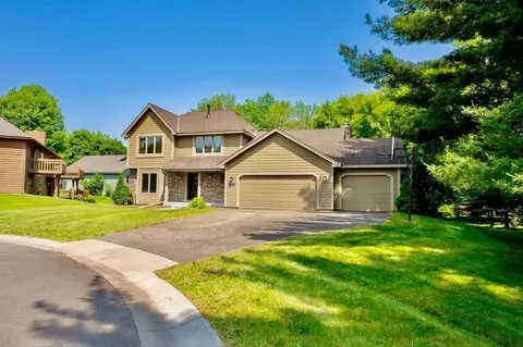 7158 Deerwood Ln N, Maple Grove, MN 55369