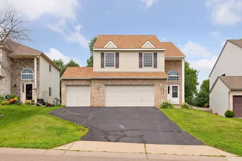8560 Savanna Oaks Ln, Woodbury, MN 55125