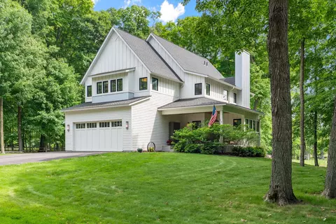 6575 S Bay Dr, Minnetrista, MN 55331