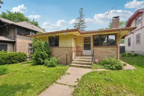 3826 Sheridan Ave N, Minneapolis, MN 55412
