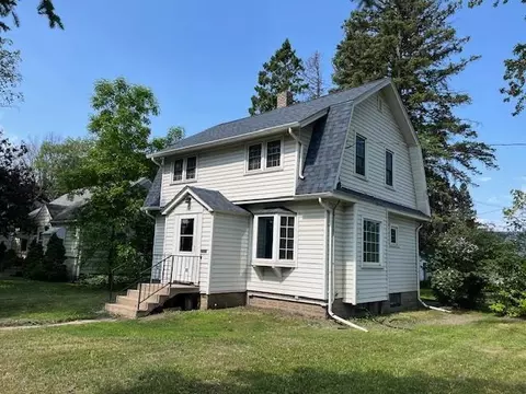 1901 Southern Dr, Virginia, MN 55792