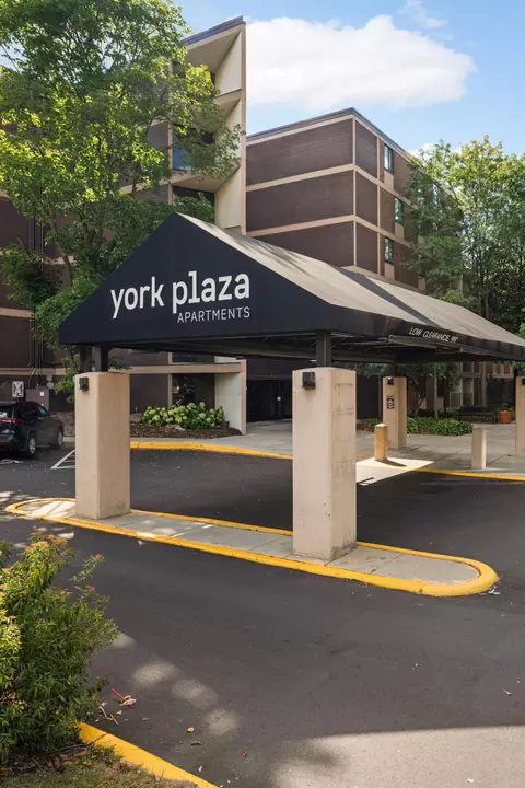 7200 York Ave S #608, Edina, MN 55435