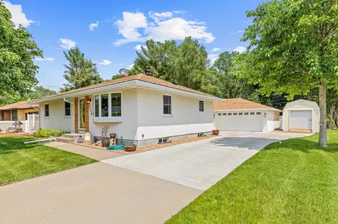1730 Atlantic St, Maplewood, MN 55109