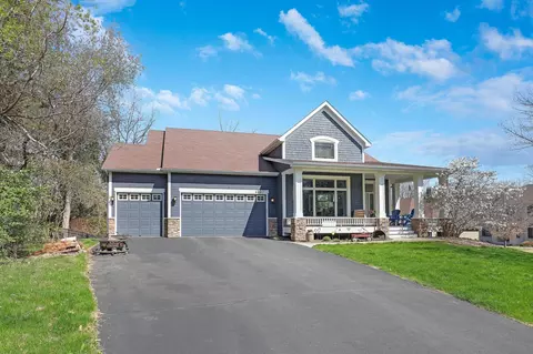 6550 S Saunders Lake Dr, Minnetrista, MN 55364