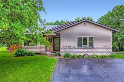 5959 373rd St, North Branch, MN 55056
