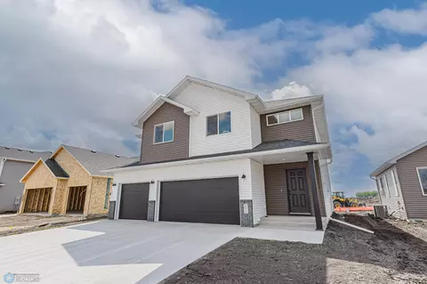 6675 Belding Dr S, Fargo, ND 58104