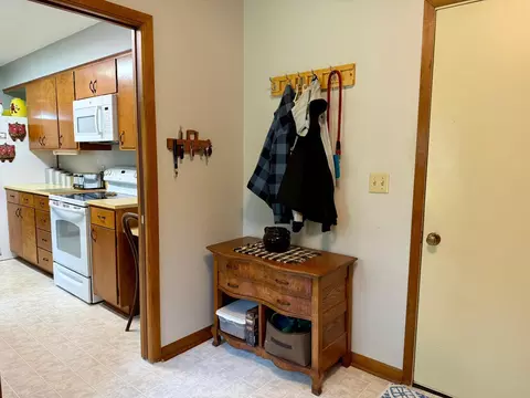 809 15th St SW, Willmar, MN 56201 photo 18