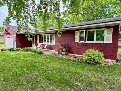 809 15th St SW, Willmar, MN 56201 photo 22
