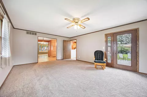 1004 N Main St, Winthrop, MN 55396 photo 5