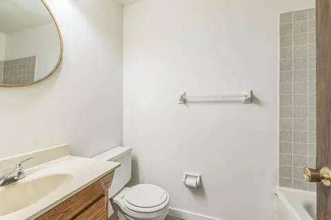 Bath - 1544 Aspen Dr, Eagan, MN 55122 photo 1 of 1