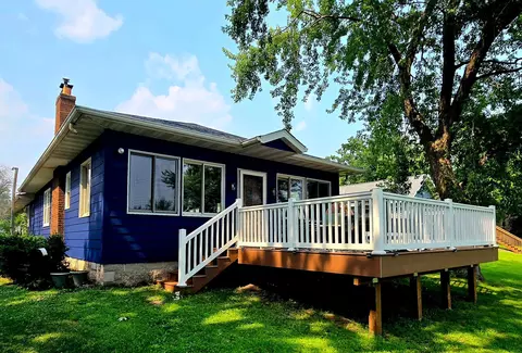 6567 N Shore Trl N, Forest Lake, MN 55025