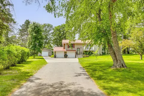 10275 Park Cir, Pine City, MN 55063