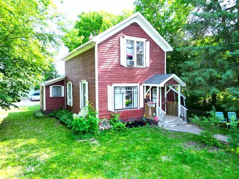 214 W Vasa Ave, Fergus Falls, MN 56537