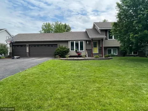 167 Chippewa Rd, Loretto, MN 55357