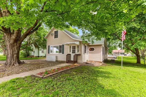 912 State St N, Waseca, MN 56093