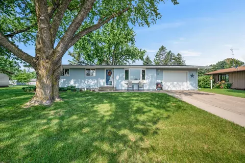 509 Guide St N, Welcome, MN 56181
