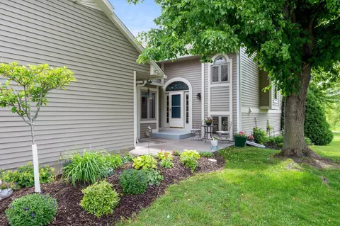 4540 Niagara Ln N, Plymouth, MN 55446