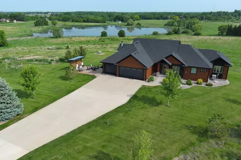 29437 141st Ave, New Prague, MN 56071
