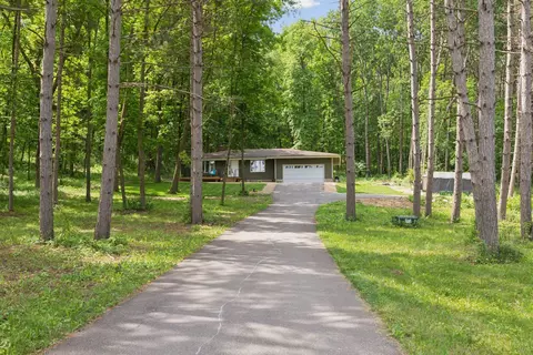 303 S Cove Rd, Hudson, WI 54016