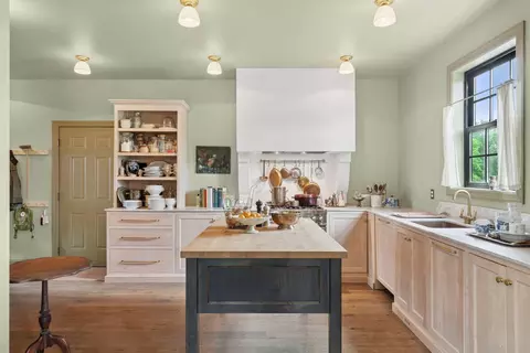 Kitchen - 2176 153rd Ave, Mora, MN 55051 photo 2 of 7