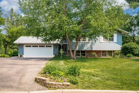 5731 High Park Dr, Minnetonka, MN 55345