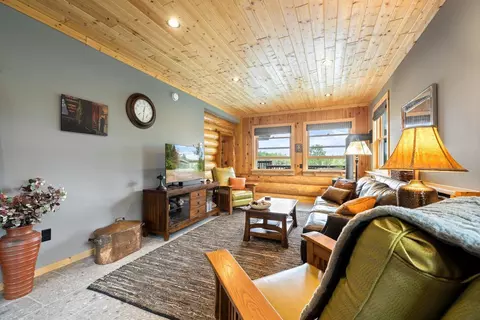 1543 E Miners Dr, Ely, MN 55731 photo 8