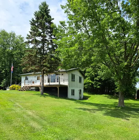 4503 Hawk Ridge Rd, Grasston, MN 55030