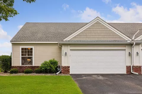 5924 Prairie Ridge Dr, Shoreview, MN 55126