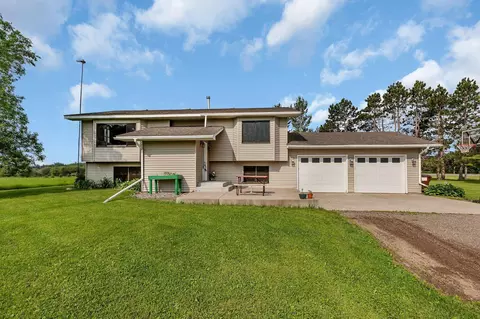 13677 250th St, Milaca, MN 56353