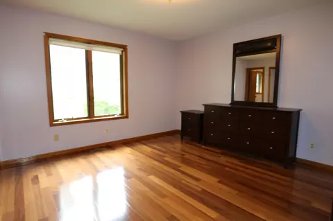 1716 Cottage Ave E, Saint Paul, MN 55106 photo 9
