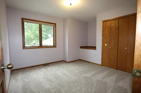 1716 Cottage Ave E, Saint Paul, MN 55106 photo 13