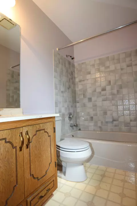 1716 Cottage Ave E, Saint Paul, MN 55106 photo 11