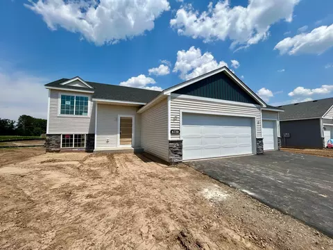6720 376th St, North Branch, MN 55056