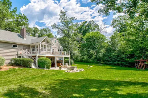 57 E Pleasant Lake Rd, North Oaks, MN 55127