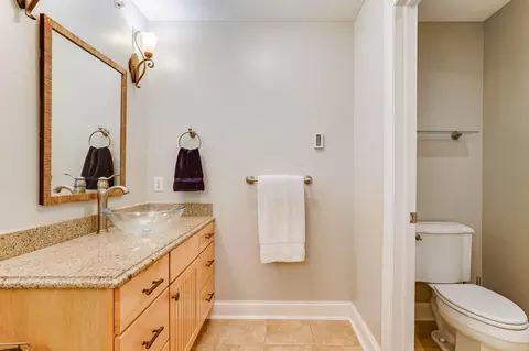 Bath - 448 3rd St, Excelsior, MN 55331 photo 4 of 6