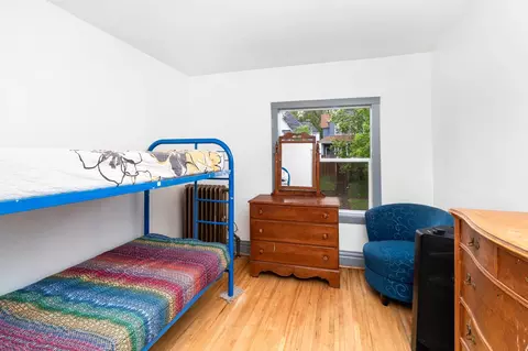 Bedroom - 416 E 6th St, Duluth, MN 55805 photo 2 of 3