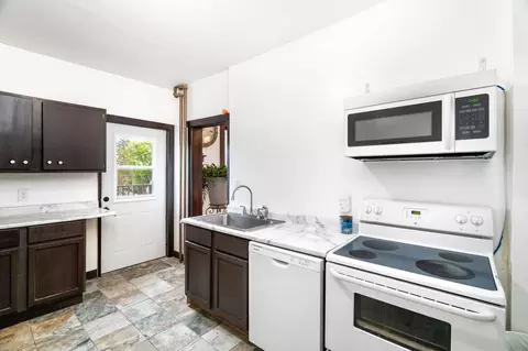 Kitchen - 416 E 6th St, Duluth, MN 55805 photo 2 of 2