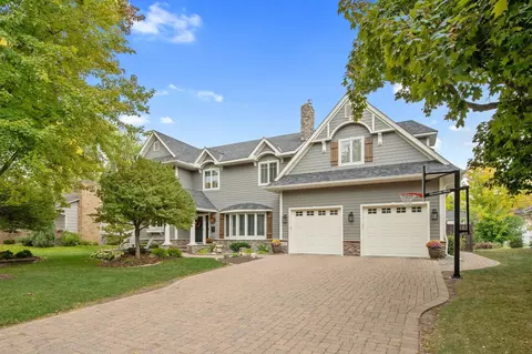 4425 Ellsworth Dr, Edina, MN 55435
