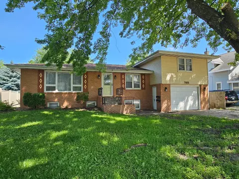 735 Main St N, Hutchinson, MN 55350