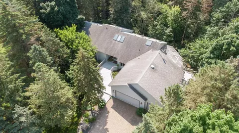 1640 Tamberwood Trl, Woodbury, MN 55125
