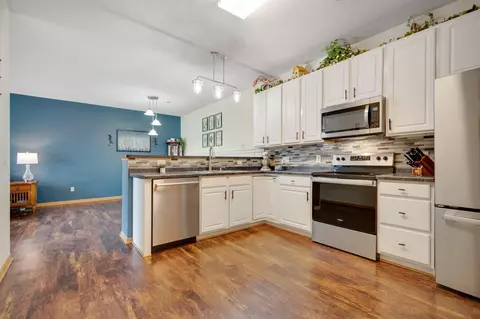 13050 Europa Trail Way N #F, Hugo, MN 55038
