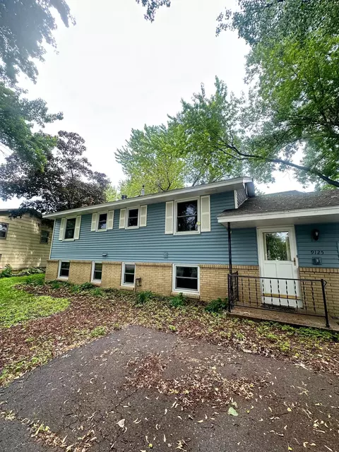 9125 31st Ave N, New Hope, MN 55427
