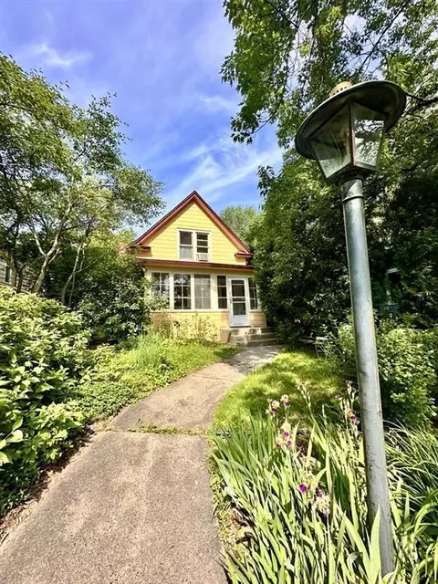 24 Russell Ave S, Minneapolis, MN 55405