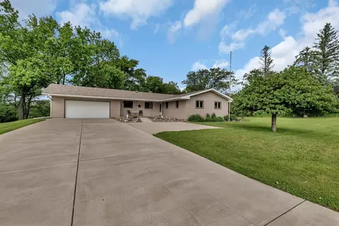 1341 75th Ave NE, Sauk Rapids, MN 56379
