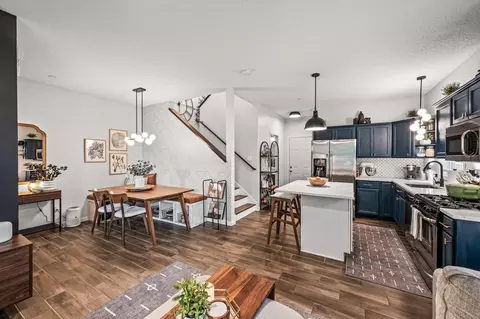 1004 Van White Memorial Blvd, Minneapolis, MN 55411
