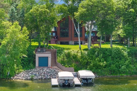 35082 Silver Sands Rd, Pequot Lakes, MN 56472