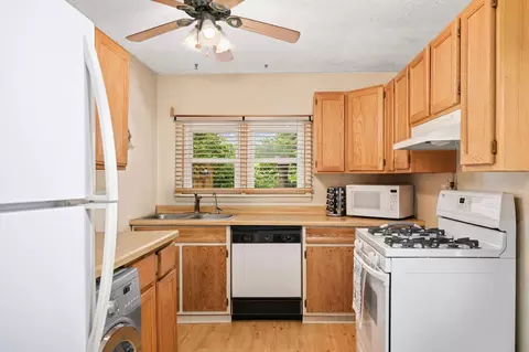 Kitchen - 1617 Gull Ln, Mound, MN 55364 photo 1 of 3
