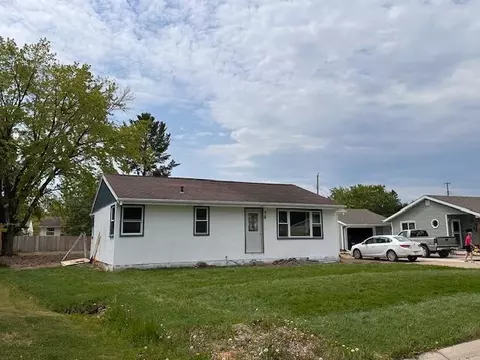 Exterior - 709 Summit St, Aurora, MN 55705 photo 2 of 6